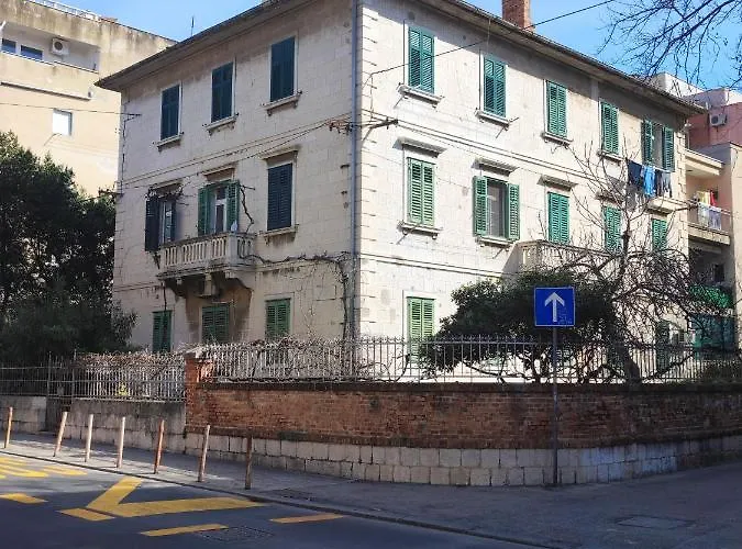 Anamarija-bacvice Appartamento Spalato