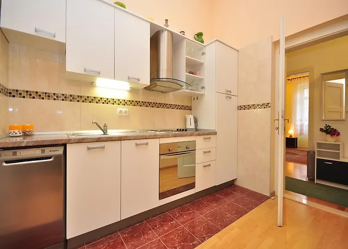 Anamarija-bacvice * Spalato